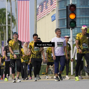 Runner Photo 6493733