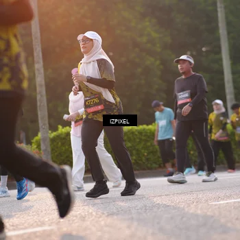 Runner Photo 6493735