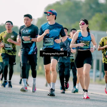 Runner Photo 6493737