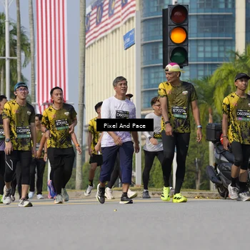 Runner Photo 6493749