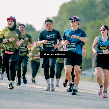 Runner Photo 6493750