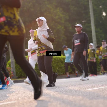 Runner Photo 6493753