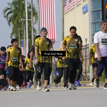 Runner Photo 6493757