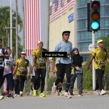 Runner Photo 6493785