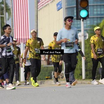 Runner Photo 6493788