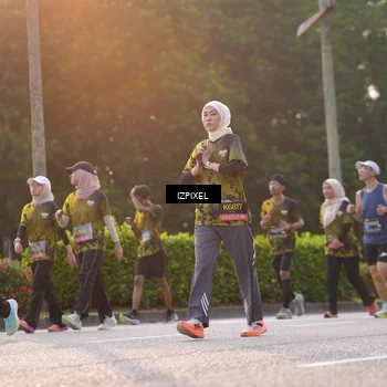 Runner Photo 6493795