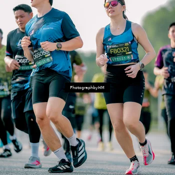Runner Photo 6493800