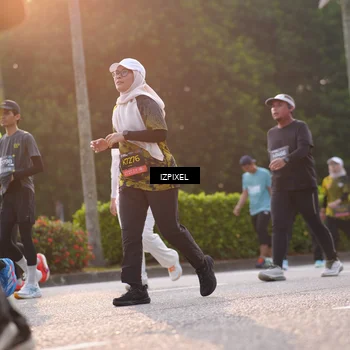 Runner Photo 6493842