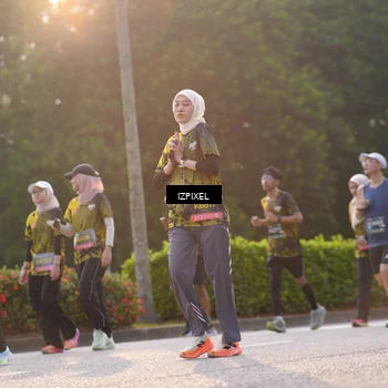 Runner Photo 6493848