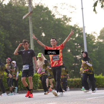 Runner Photo 6493852