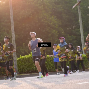 Runner Photo 6493859
