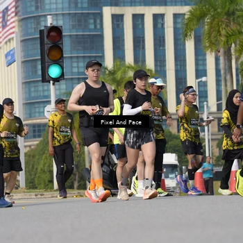 Runner Photo 6493863