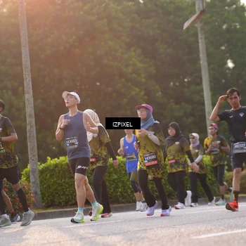 Runner Photo 6493864