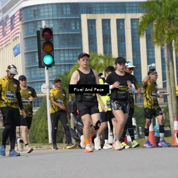 Runner Photo 6493874
