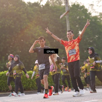 Runner Photo 6493894