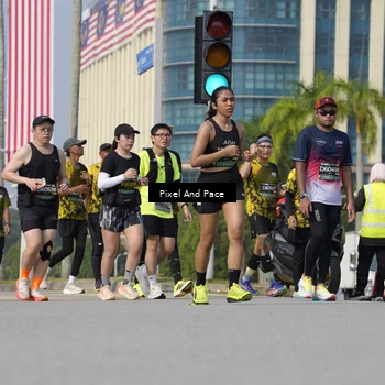 Runner Photo 6493905