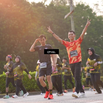 Runner Photo 6493917