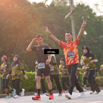 Runner Photo 6493921