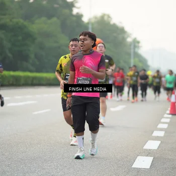 Runner Photo 6493926