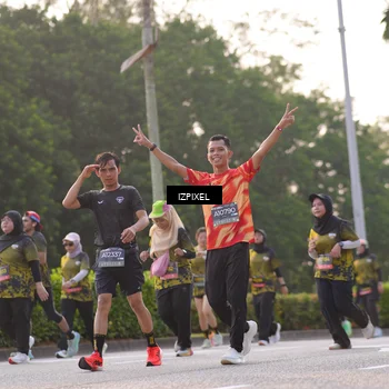 Runner Photo 6493950