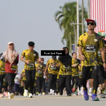 Runner Photo 6493975