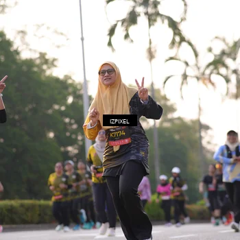 Runner Photo 6494001