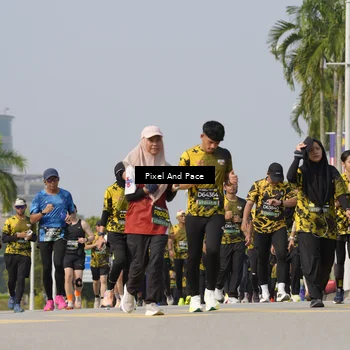 Runner Photo 6494002