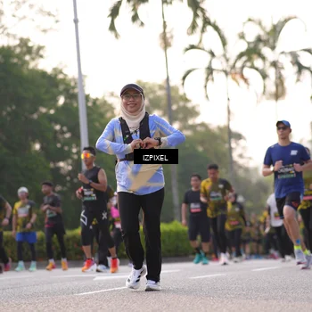 Runner Photo 6494022