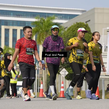 Runner Photo 6494033