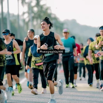 Runner Photo 6494055