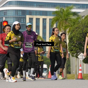 Runner Photo 6494059
