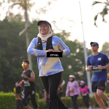 Runner Photo 6494064