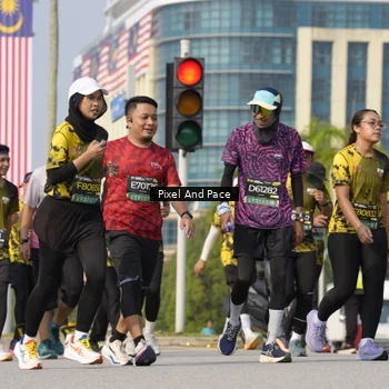 Runner Photo 6494068