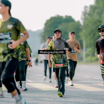 Runner Photo 6494073