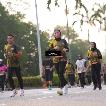 Runner Photo 6494106
