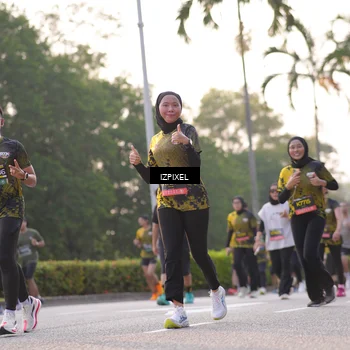 Runner Photo 6494109