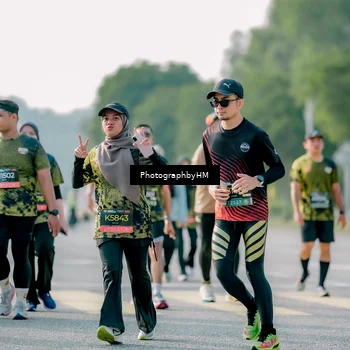Runner Photo 6494111