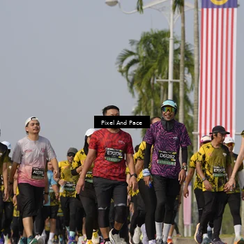 Runner Photo 6494112