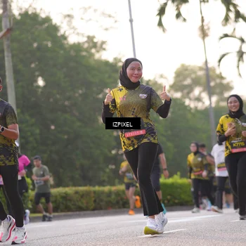Runner Photo 6494130