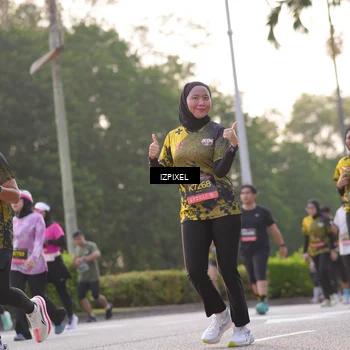 Runner Photo 6494133