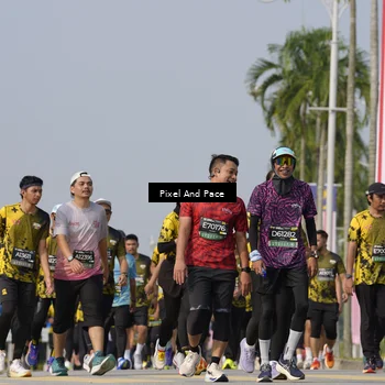 Runner Photo 6494138