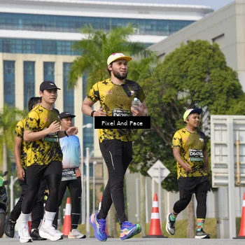 Runner Photo 6494226