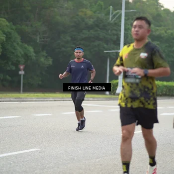 Runner Photo 6494235