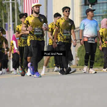 Runner Photo 6494258
