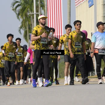 Runner Photo 6494279