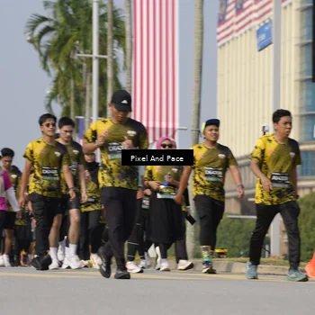 Runner Photo 6494330