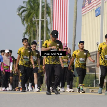 Runner Photo 6494332