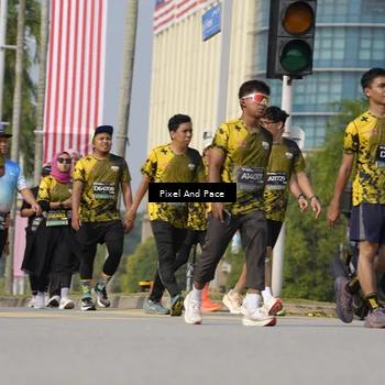 Runner Photo 6494341