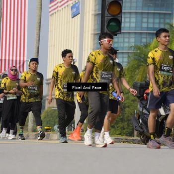 Runner Photo 6494349