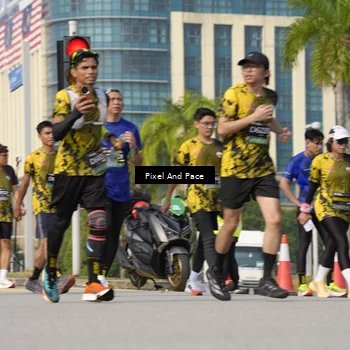 Runner Photo 6494367